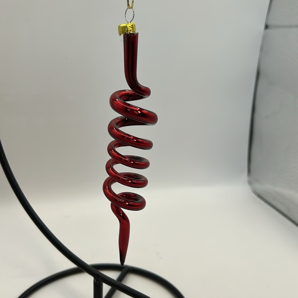 Elegant Red and Green Glass Spiral Ornaments - Picture 3 of 5